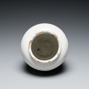 Een blauw-witte Engelse Delftware apothekerspot, wellicht Londen, 18e eeuw — foto 7