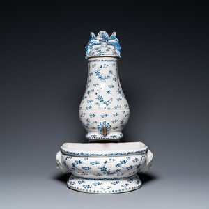 Een blauw-witte fontein met bassin in Brussels aardewerk, 18e eeuw — foto 1