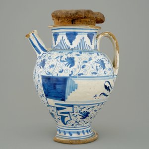 Een blauw-witte Italiaanse siroopkan, Faenza, 16/17e eeuw — foto 2