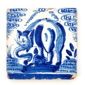 Een blauw-witte kroontegel met olifant, Rotterdam, ca. 1620 — foto 1