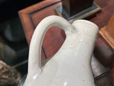 Een blauw-witte Portugese wapenkan met inscriptie Jacob Schröder, Lissabon, gedat. 1644 — foto 5