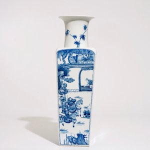 Een blauw-witte vierkante Chinese vaas, Kangxi merk, 19/20e eeuw — foto 3