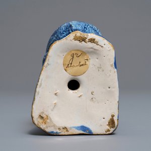 Een blauwwit Delfts model van een hond, 1e helft 18e eeuw — foto 5