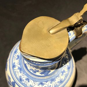 Een blauwwitte chinoiserie kan met tinnen deksel, Haarlem of Delft, 1e helft 17e eeuw — foto 14
