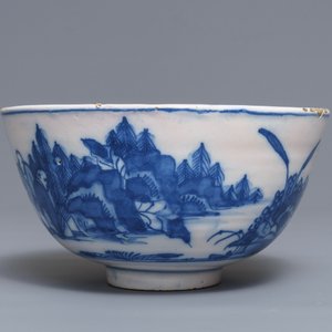 Een blauwwitte Delftse kom met chinoiserie decor, 17e eeuw — foto 3