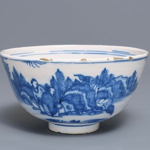 Een blauwwitte Delftse kom met chinoiserie decor, 17e eeuw — foto 7