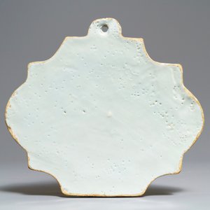 Een blauwwitte Delftse plaquette met maritiem decor, 18e eeuw — foto 2