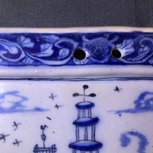 Een blauwwitte Delftse plaquette met maritiem decor, 18e eeuw — foto 22