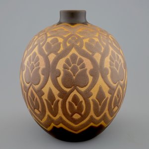 Een bolvaas in grès met floraal decor, Charles Catteau, Boch Kéramis, 1e helft 20e eeuw — foto 3
