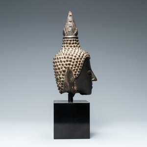 Een bronzen Boeddha hoofd in Ayutthaya-stijl, Thailand, 17/19e eeuw — foto 5