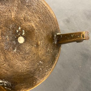 Een bronzen kandelaar, Vlaanderen of Nederland, 14/15e eeuw — foto 17