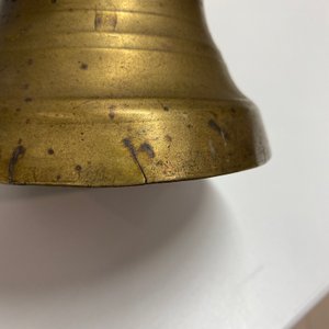 Een bronzen knoopkandelaar, Vlaanderen of Nederland, 15e eeuw — foto 11