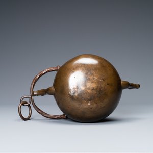 Een bronzen lavabo, Vlaanderen, 15e eeuw — foto 8