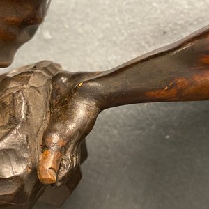 Een buxushouten figuur van Christus als de Goede Herder, Antwerpen, 16e eeuw — foto 10