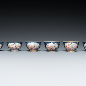 Een Chinees 18-delig famille rose theeservies met mandarijns decor, Qianlong — foto 10
