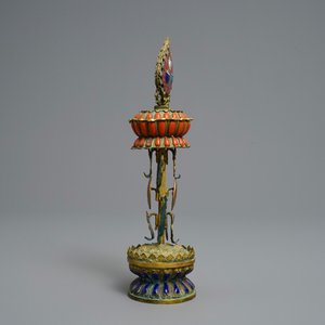 Een Chinees altaarornament in verguld brons en cloisonné, 19e eeuw — foto 2