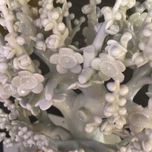 Een Chinees blanc de Chine model van een boom, Kangxi — foto 7