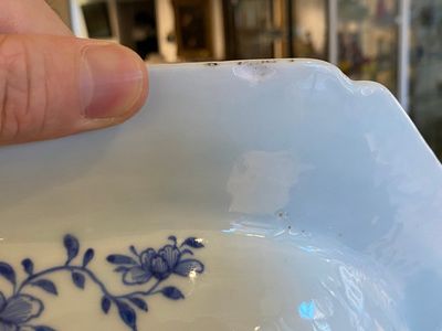 Een Chinees blauw-wit 53-delig servies, Qianlong — foto 20