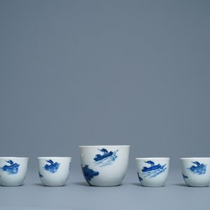 Een Chinees blauw-wit 7-delig 'Bleu de Hue' theeservies voor de Vietnamese markt, 19e eeuw — foto 7