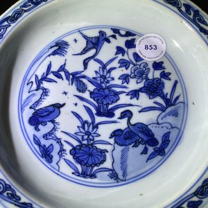 Een Chinees blauw-wit bord met eenden, Wanli — foto 11