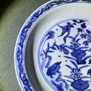 Een Chinees blauw-wit bord met eenden, Wanli — foto 10