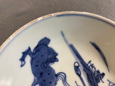Een Chinees blauw-wit ko-sometsuke bord met gevlekte paarden voor de Japanse markt, Tianqi/Chongzhen — foto 5