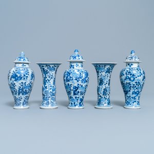 Een Chinees blauw-wit vijfdelig kaststel, Vung Tau Cargo, Kangxi — foto 2