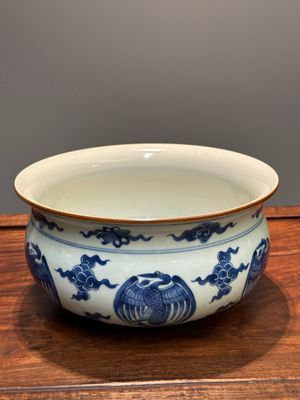 Een Chinees blauw-wit wierookvat met kraanvogels, 19e eeuw — foto 2