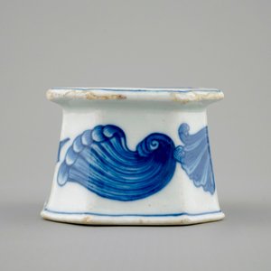 Een Chinees blauw-wit zoutvat naar Europees model, 1e helft 18e eeuw — foto 5