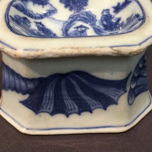 Een Chinees blauw-wit zoutvat naar Europees model, 1e helft 18e eeuw — foto 9