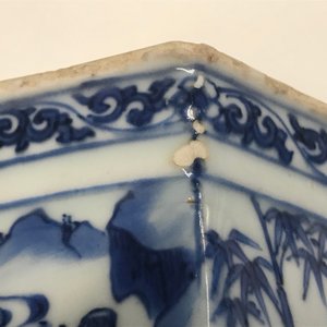 Een Chinees blauw-wit zoutvat naar Europees zilveren model, Transitie periode — foto 17