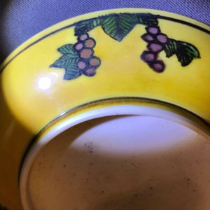 Een Chinees bord met draken op een gele fondkleur, Kangxi — foto 9