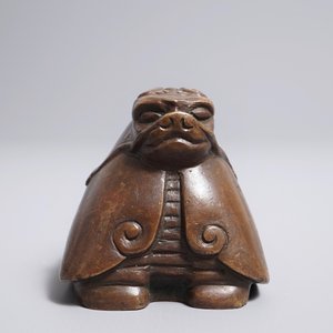 Een Chinees bronzen scroll- of papiergewicht in de vorm van de drakenschildpad Longui, 18/19e eeuw — foto 2