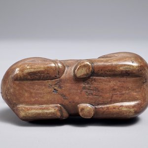 Een Chinees bronzen scroll- of papiergewicht in de vorm van een ram, 17/18e eeuw — foto 6