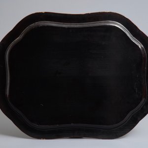 Een Chinees Canton export lakwerk naaidoos en een groot dienblad, 18/19e eeuw — foto 3