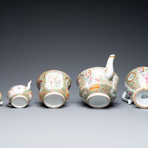 Een Chinees Canton famille rose 27-delig theeservies met het wapen van Ormiston voor de Schotse markt, 19e eeuw — foto 10