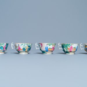 Een Chinees Canton famille rose theeservies, 19e eeuw — foto 16