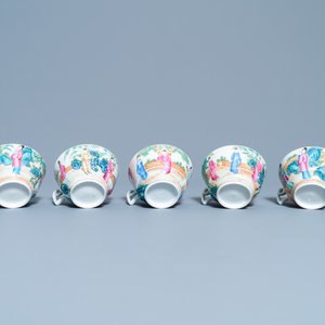 Een Chinees Canton famille rose theeservies, 19e eeuw — foto 19