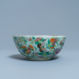 Een Chinees Canton famille rose theeservies met celadon fondkleur, 19e eeuw — foto 17