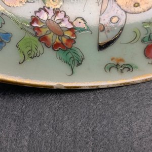 Een Chinees Canton famille rose theeservies met celadon fondkleur, 19e eeuw — foto 53