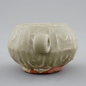Een Chinees celadon vogelvoederbakje, late Ming Dynastie — foto 5