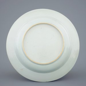 Een Chinees export porselein Meissen stijl bord met honden, 18e eeuw — foto 2