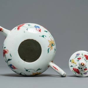 Een Chinees famille rose 15-delig theeservies met floraal decor, Qianlong — foto 18