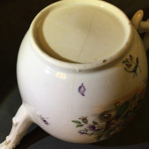 Een Chinees famille rose 18-delig theeservies met fruitmanden en bloemen, Qianlong — foto 4