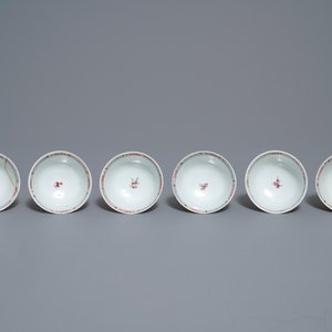 Een Chinees famille rose 18-delig theeservies, Yongzheng — foto 16