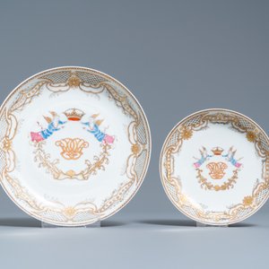 Een Chinees famille rose 20-delig theeservies met gekroonde monogrammen voor de Europese markt, Qianlong — foto 2