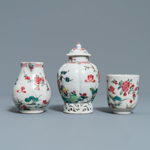 Een Chinees famille rose 27-delig theeservies met landschapsdecor, Yongzheng/Qianlong — foto 23