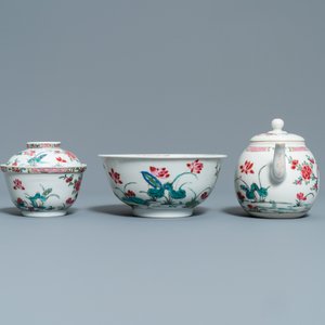 Een Chinees famille rose 27-delig theeservies met landschapsdecor, Yongzheng/Qianlong — foto 29