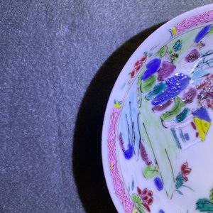 Een Chinees famille rose 27-delig theeservies met landschapsdecor, Yongzheng/Qianlong — foto 51