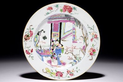 Een Chinees famille rose bord "De Romance van de Westelijke Kamer", Yongzheng
